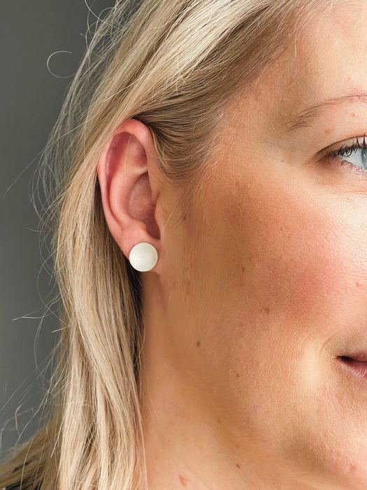 FULL MOON STUDS