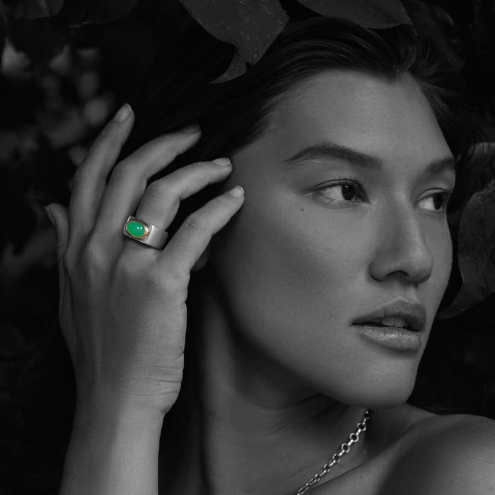 SIGNET RING with Chrysoprase
